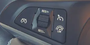 Cruise-control-buttons